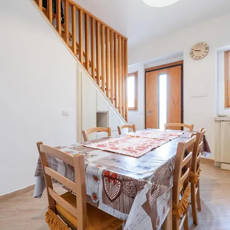 Stunning In With Wifi Carloforte (Isola di San Pietro)